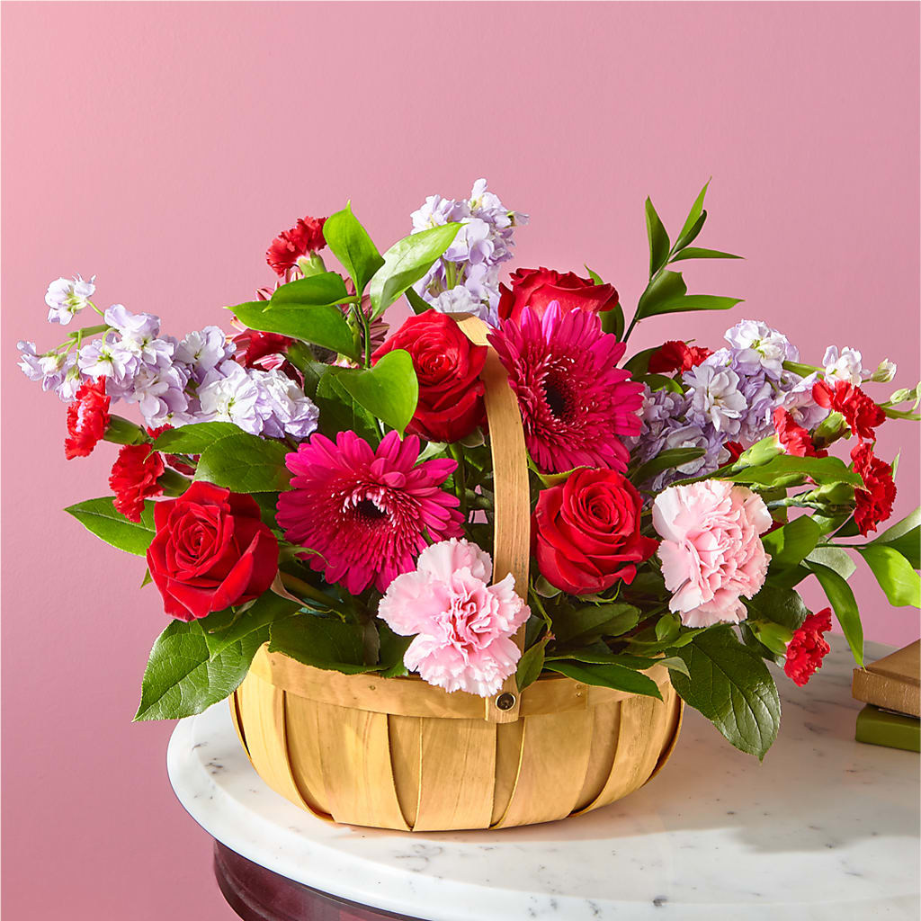 Pink Picnic Basket – Garden City Florist, Arlington VA