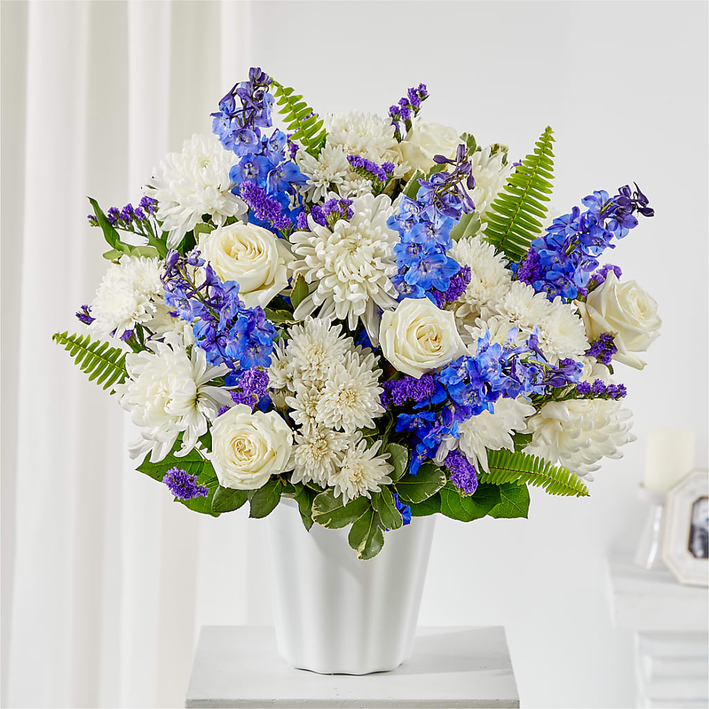 Hold Dear Tabletop Basket – Garden City Florist, Arlington VA