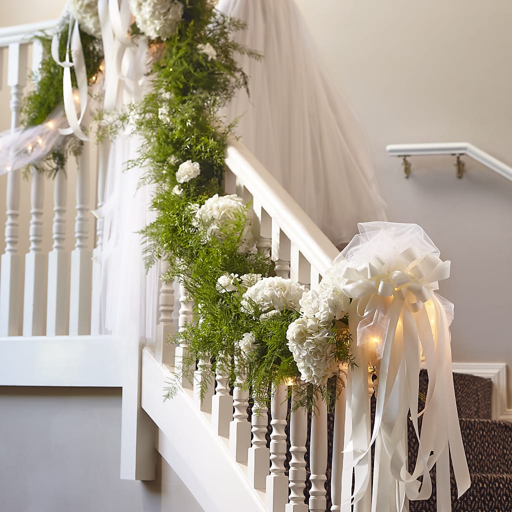 Champagne Dreams Garland – Garden City Florist, Arlington VA