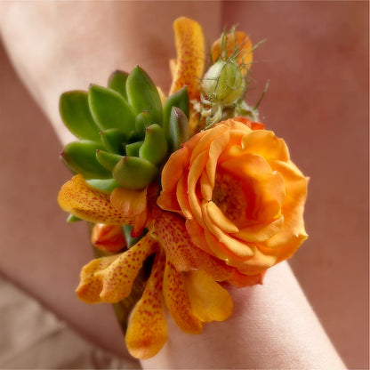 Irresistible Love Wrist Corsage –  Garden City Florist, Arlington VA